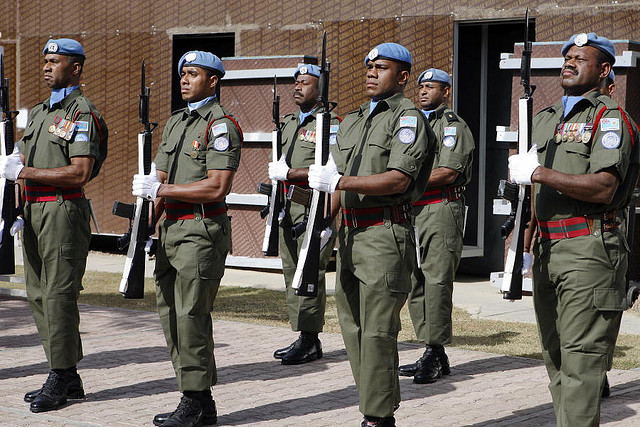 Soldiers from Fiji serve as the guard unit of the United Nations Assistance Mission in Iraq (UNAMI). 6/Feb/2009.