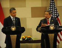 Presiden SBYdan Presiden AS Barack Obama dalam keterangan pers bersama, usai pertemuan bilateral Indonesia-AS, di Bali Nusa Dua Convention Center, Jumat (18/11) siang.
