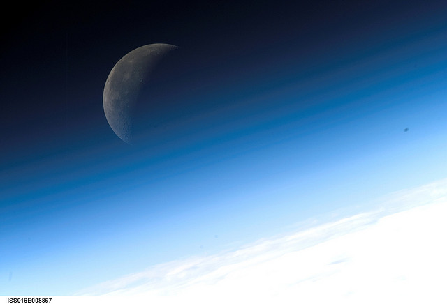 Crescent Moon (NASA, International Space Station Science, 11/03/07)