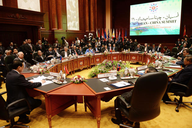 16th ASEAN-China summit, Brunei Darussalam, 9 October 2013 