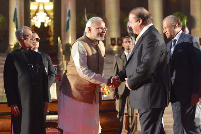 Indian Prime Minister Narendra Modi and Pakistani Prime Minister Nawaz Sharif at Modi's swearing-in ceremony on 26 May 2014.