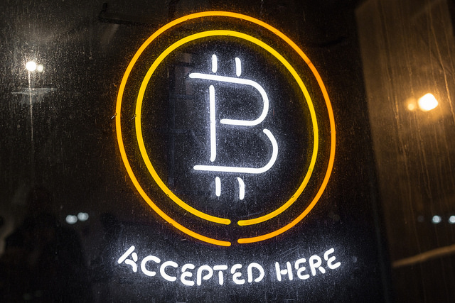 Bitcoin Logo - Bitcoin Accepted Here Neon Sign