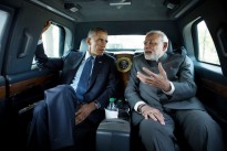 President Barack Obama and Prime Minister Narendra Modi of India travel by motorcade en-route to the Martin Luther King, Jr. Memorial on the National Mall in Washington, D.C., Sept. 30, 2014.