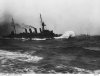 HMAS Sydney at full speed in a heavy sea off Dogger Bank.