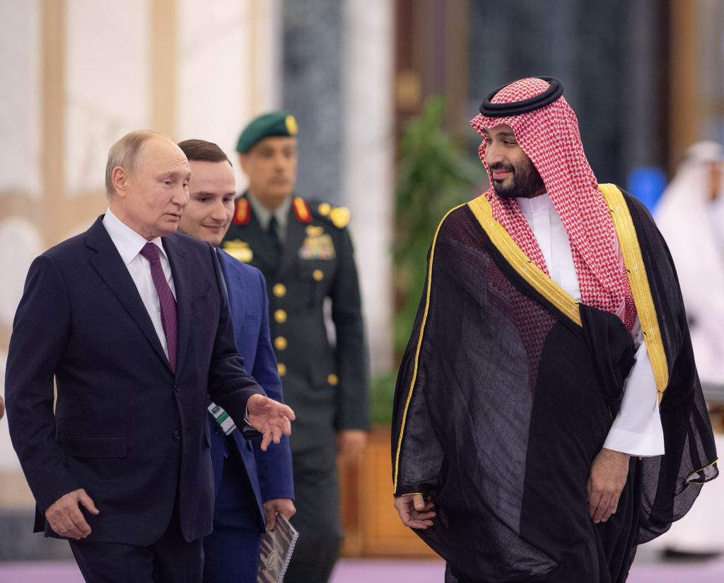 Ce vrea Putin de la Emiratele Arabe Unite și Arabia Saudită?